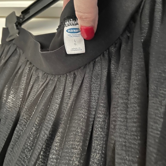 Old Navy Black Shimmer skirt - Picture 2 of 3